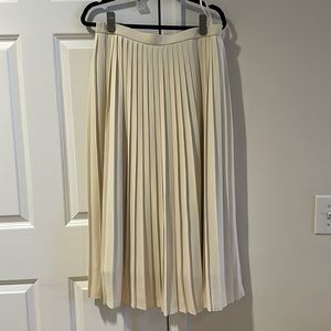 Uniqlo cream pleated midi skirt
